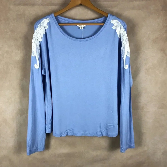ONE HART Blue Embroidered Long Sleeve Top NWT XL - Picture 1 of 6